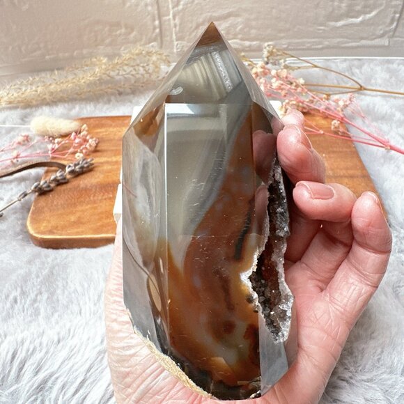 Gorgeous Agate Polished Point/Tower from Brazil - Picture 10 of 11